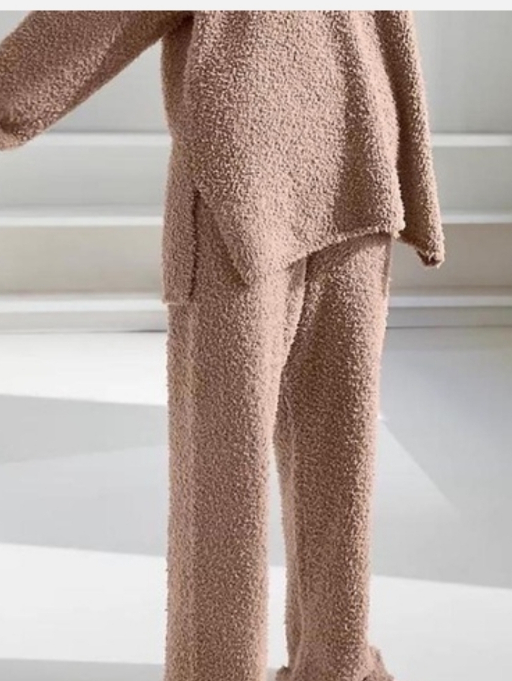 Aritzia Set - Picture 2 of 4
